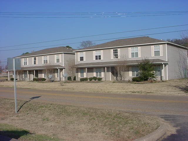 More Photos Of 18-20 E Main St, Altus Apartments For Sale