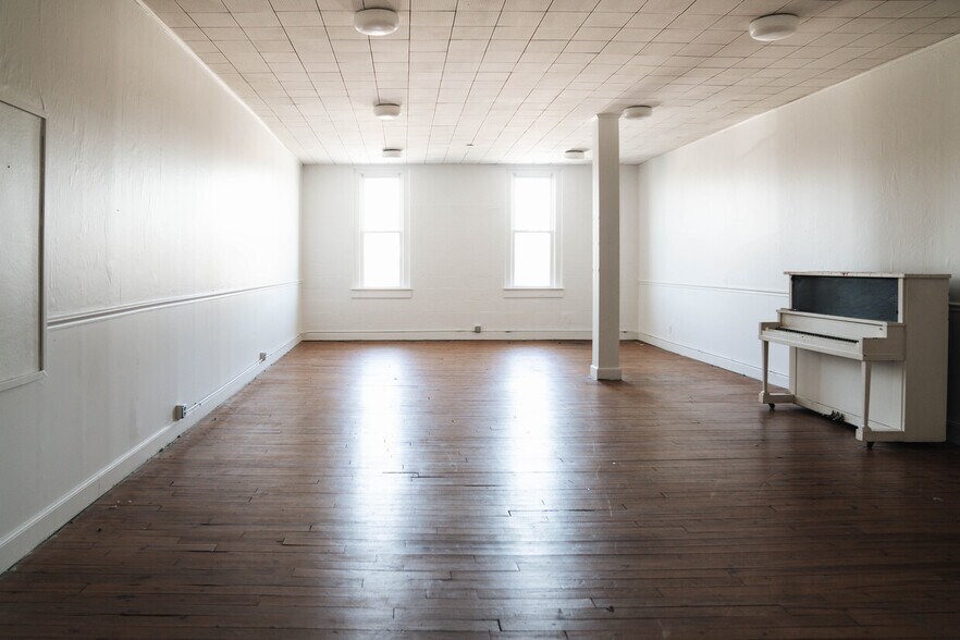 More Photos Of 3511 Gallatin Pike, Nashville Loft Creative Space For Lease