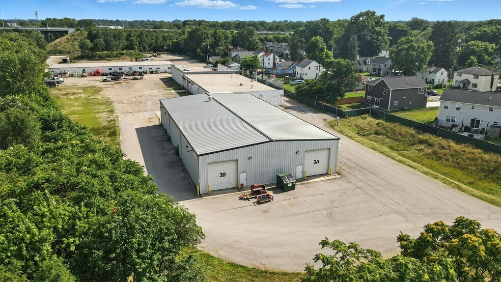 Primary Photo Of 2000 E Fulton St, Columbus Warehouse For Lease