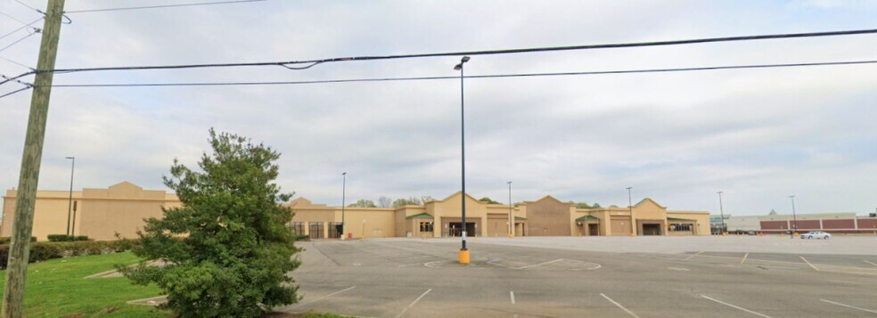 More Photos Of 7201 B Aaron Aronov Dr, Fairfield General Retail For Sale