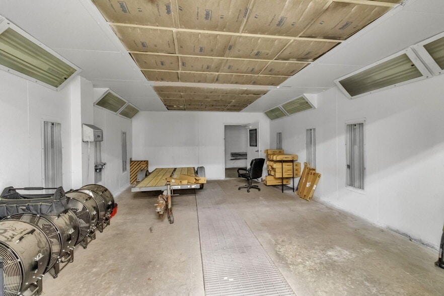 More Photos Of 874 Niagara Falls Blvd, Buffalo Auto Repair For Sale