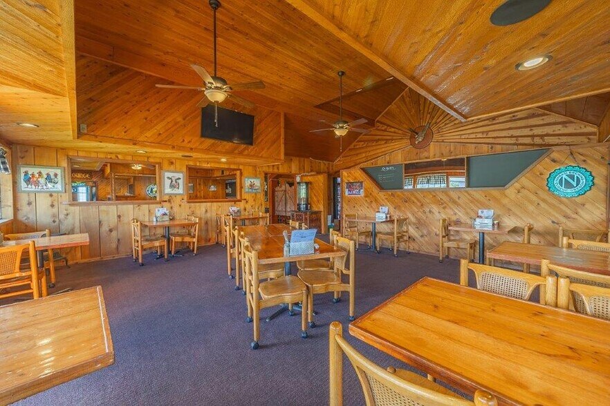 More Photos Of 3030 Oregon Ave, Bandon Restaurant For Sale