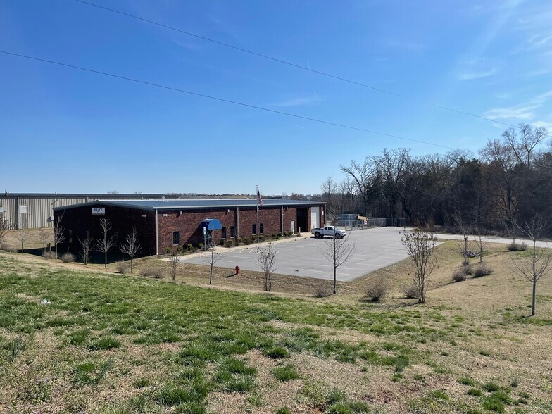 More Photos Of 4950 Stough Rd SW, Concord Flex For Sale