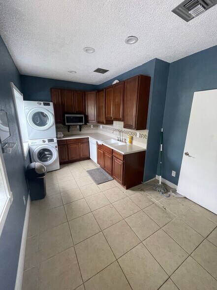 More Photos Of 2615 N 4th St, Flagstaff Medical For Lease