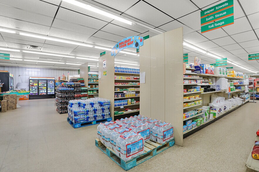 More Photos Of 9135 S Mill Rd, Knightstown Supermarket For Sale