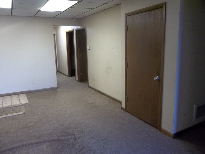 More Photos Of 1250 Tank Street, Neodesha Industrial For Sale