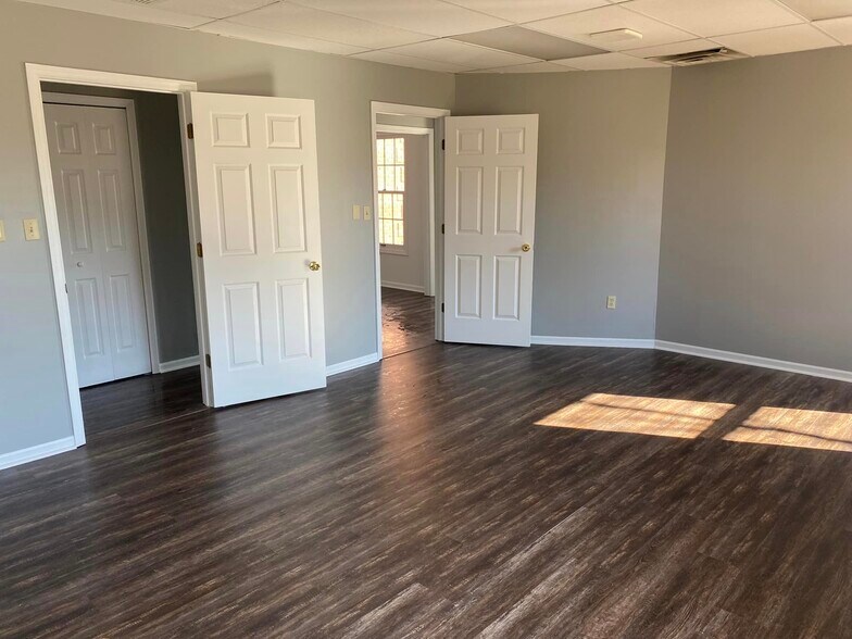 More Photos Of 8333 Alexandria Pike, Alexandria Office For Lease