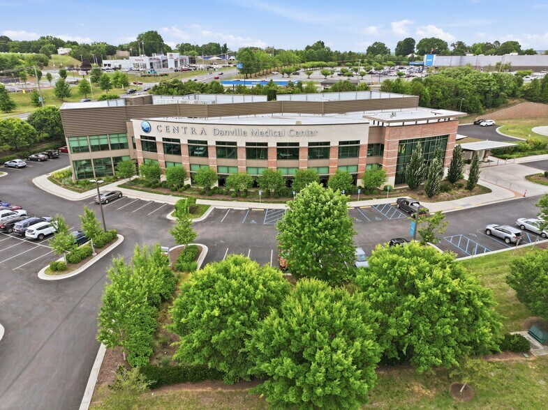 More Photos Of 414 Park Ave, Danville Medical For Lease