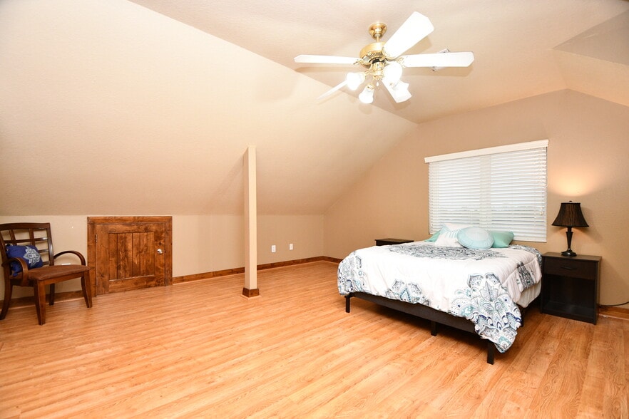 More Photos Of 19250 Becker Rd, Hockley Land For Sale