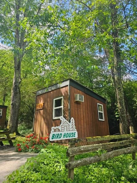 More Photos Of 88 Lower Mountain Creek Rd, Robbinsville Trailer Camper Park For Sale