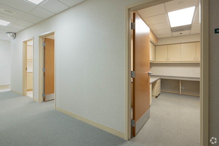 More Photos Of 1170 E Belvidere Rd, Grayslake Medical For Lease