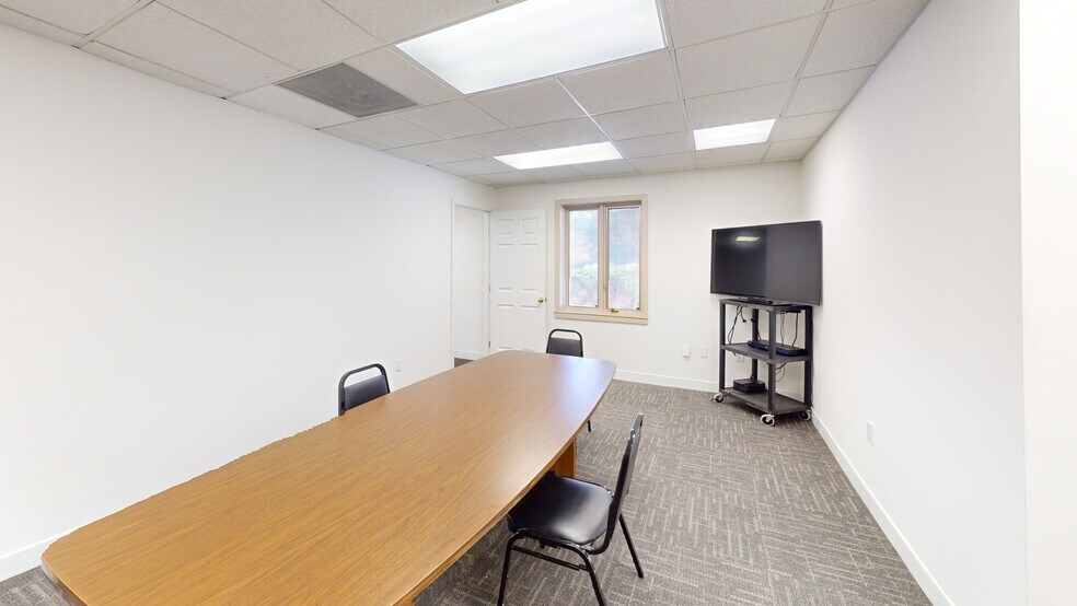 More Photos Of 1242 West Chester Pike, West Chester Office For Sale