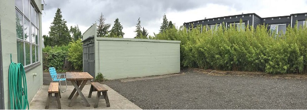 More Photos Of 4601 NE Killingsworth St, Portland Industrial For Sale