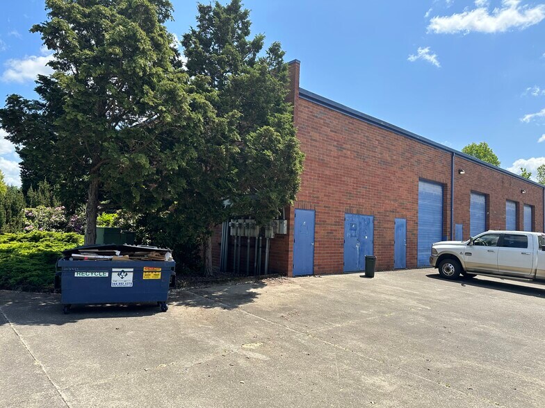 More Photos Of 1006-1108 NE 146th St, Vancouver Warehouse For Lease