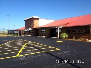 Primary Photo Of 1403 W Stamer Dr, Litchfield Restaurant For Lease