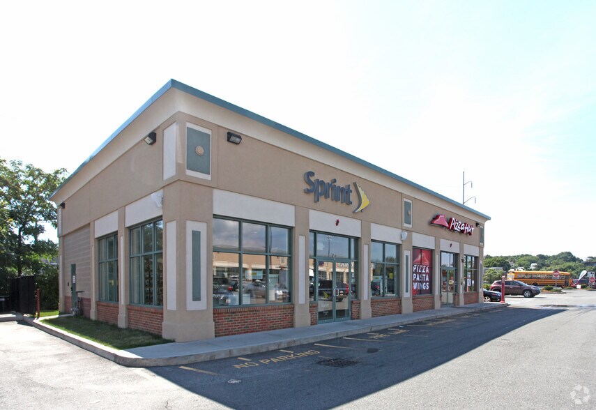 More Photos Of 3-9 Everett St, Revere Unknown For Lease