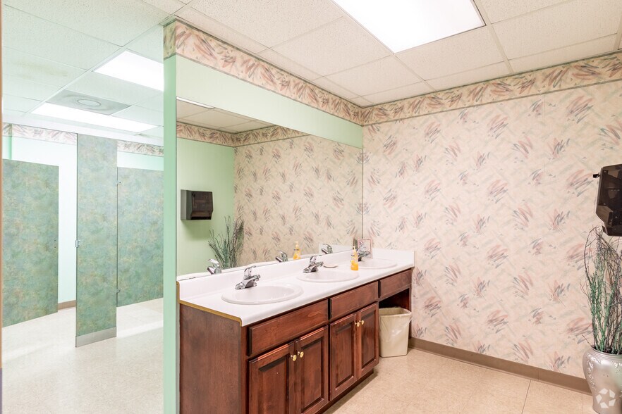 More Photos Of 2514 Avenue D, Birmingham Religious Facility For Sale