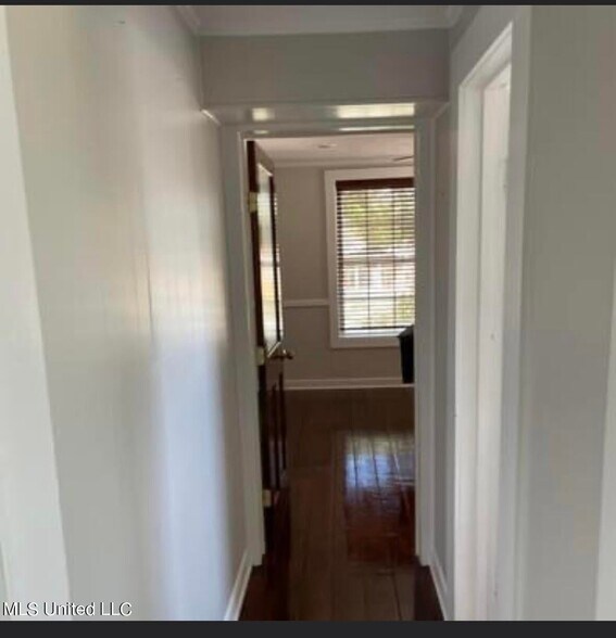 More Photos Of 1117 Washington Ave, Ocean Springs Medical For Sale