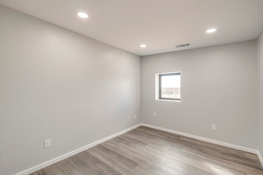 More Photos Of 5268/5450 N FM 866, Odessa Warehouse For Sale