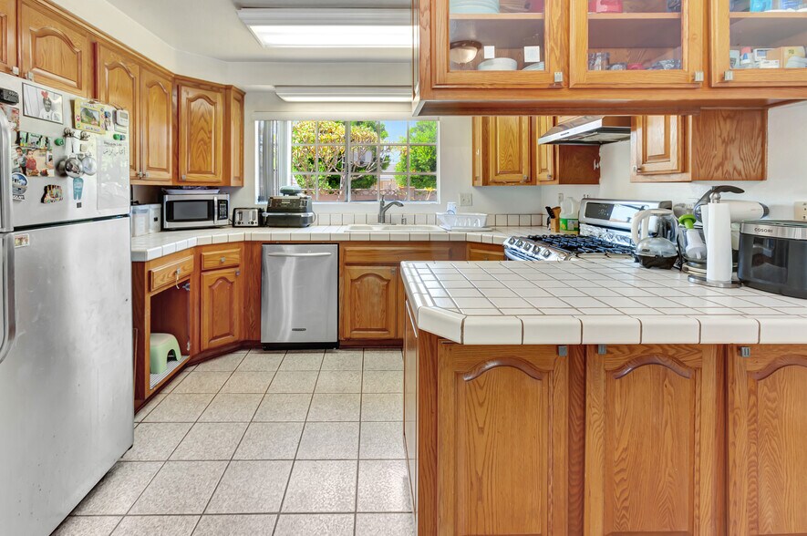 More Photos Of 12731 Barlin Ave, Downey Apartments For Sale