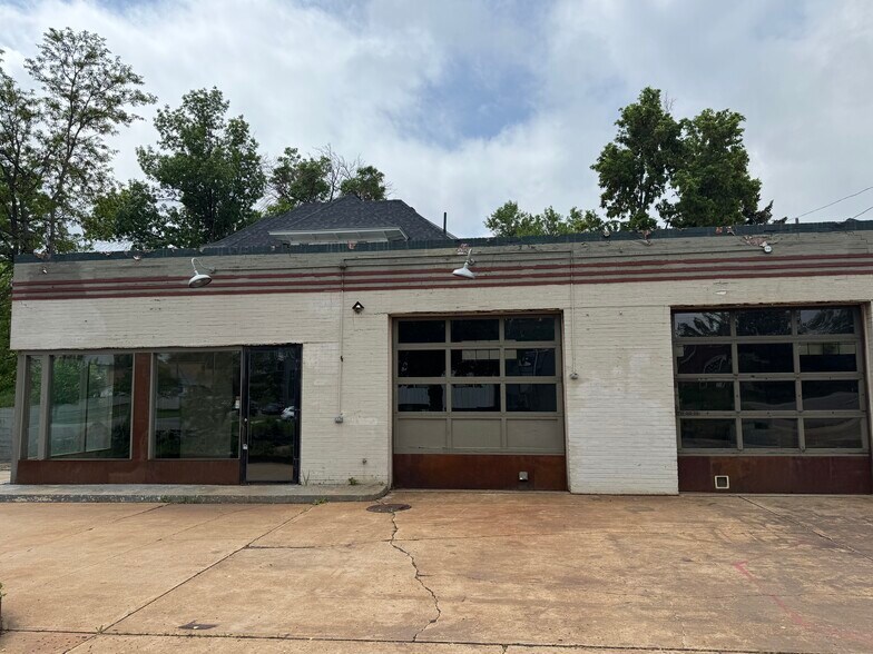More Photos Of 3500 W 23rd Ave, Denver Auto Repair For Lease