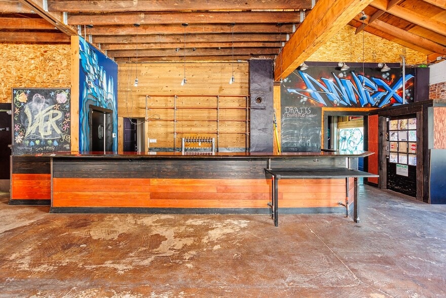 More Photos Of 2314 NE Alberta St, Portland Freestanding For Lease