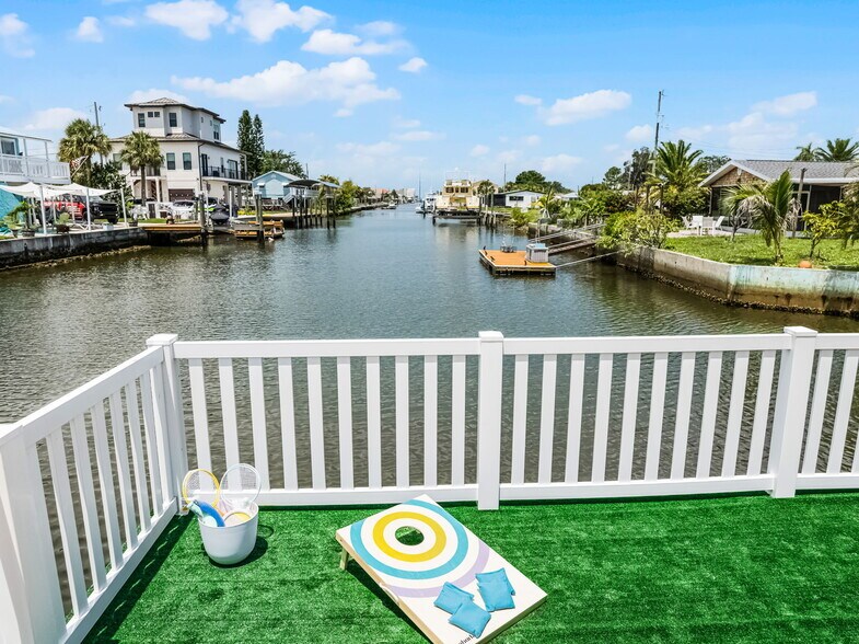 More Photos Of 13901 Old Dixie Hwy, Hudson Multifamily For Sale