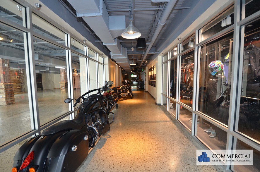 More Photos Of 100 W Livingston St, Orlando Restaurant For Lease