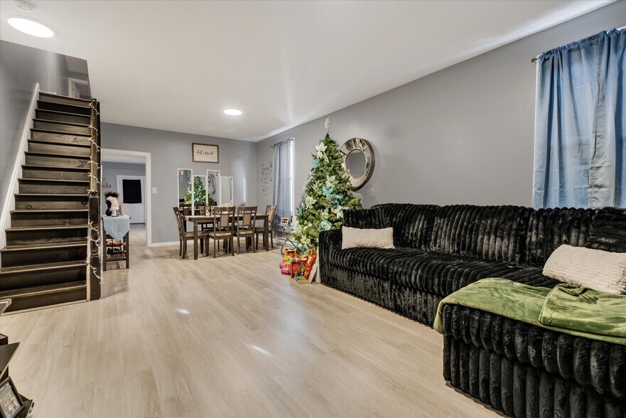 More Photos Of 101 E Colliery Ave, Tower City Storefront Retail Residential For Sale