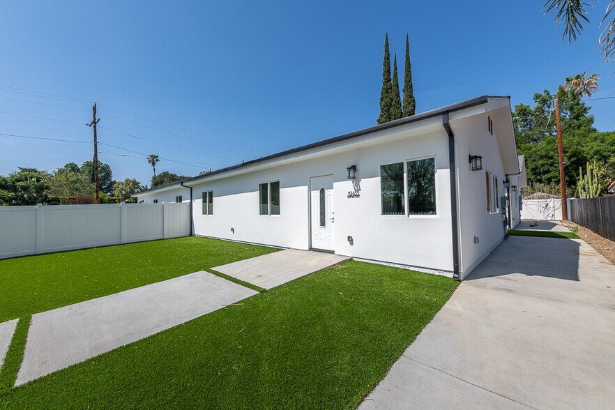 More Photos Of 8004 Shirley Ave, Reseda Multifamily For Sale