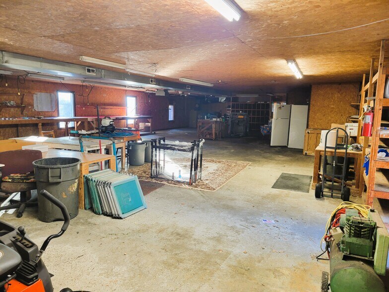 More Photos Of 1110 Hawkins Ave, Sanford Light Manufacturing For Sale