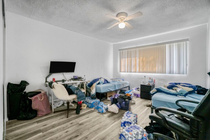 More Photos Of 2055 S Corning St, Los Angeles Apartments For Sale
