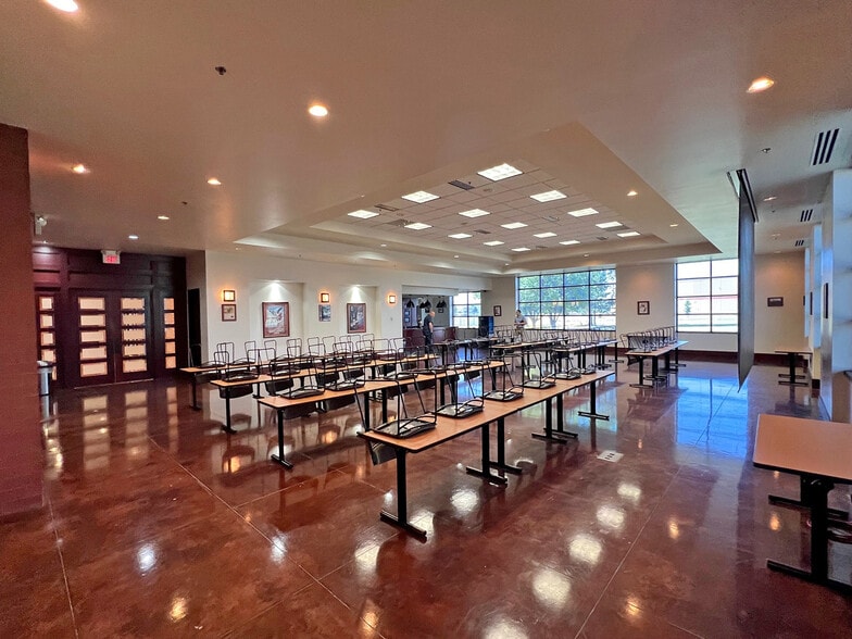 More Photos Of 130 Greenhorn Dr, Pueblo Warehouse For Sale