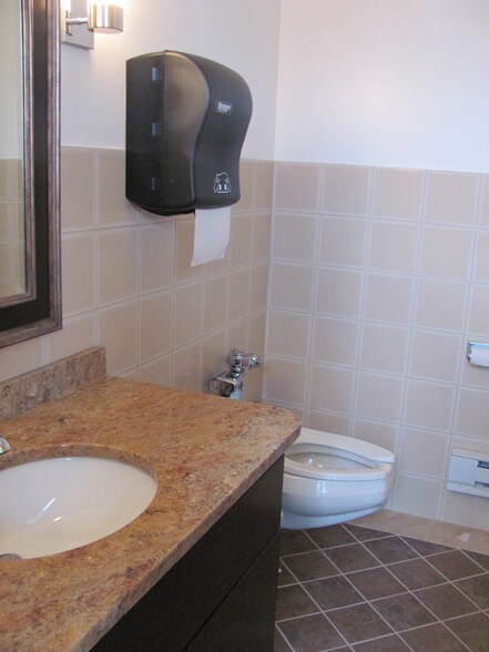 More Photos Of 333 North Ave, Wakefield Office For Lease