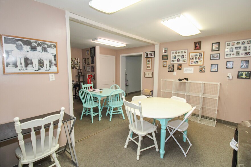 More Photos Of 2801 Columbus Ave, Sandusky Freestanding For Sale