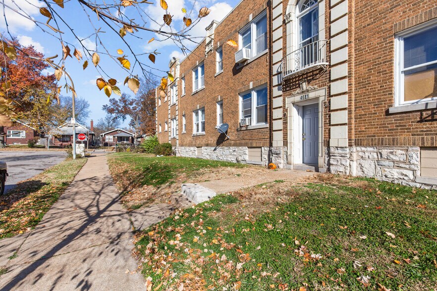 More Photos Of 4981 Rosalie St, Saint Louis Apartments For Sale