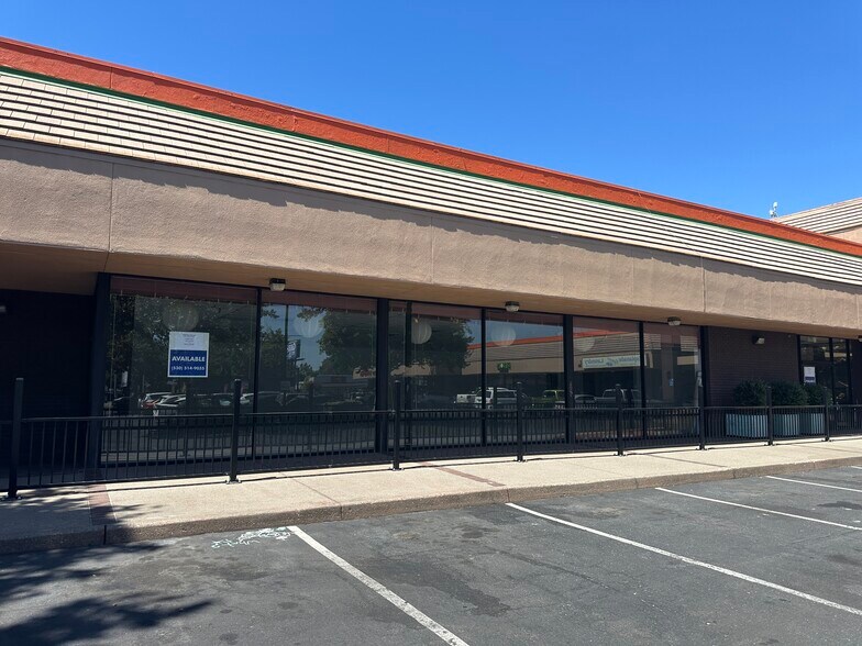 More Photos Of 2540 Esplanade, Chico Storefront For Sale