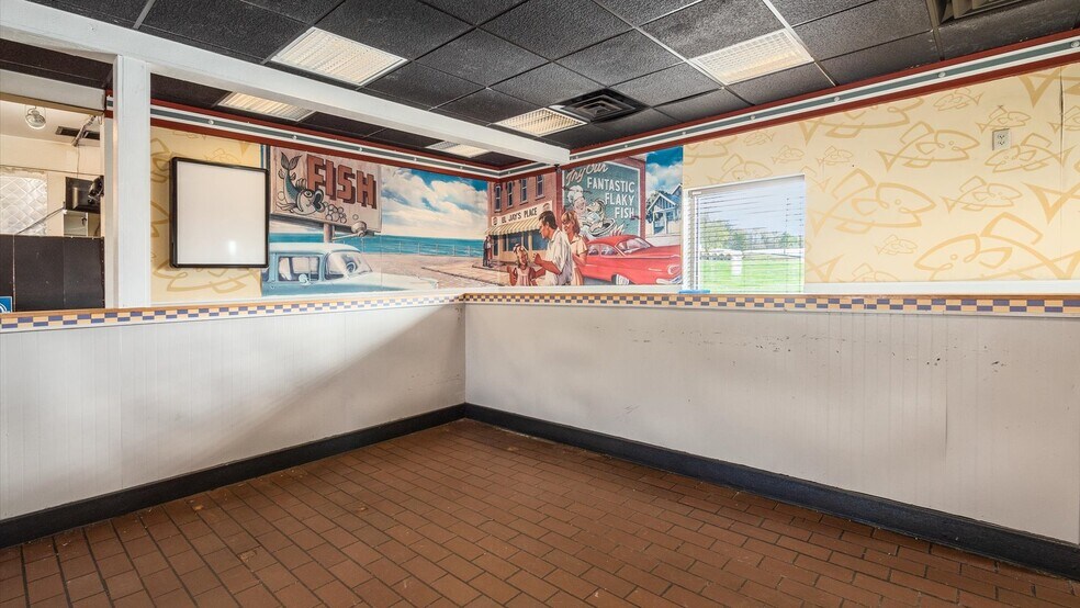 More Photos Of 1821 E Wheeling Ave, Cambridge Fast Food For Lease