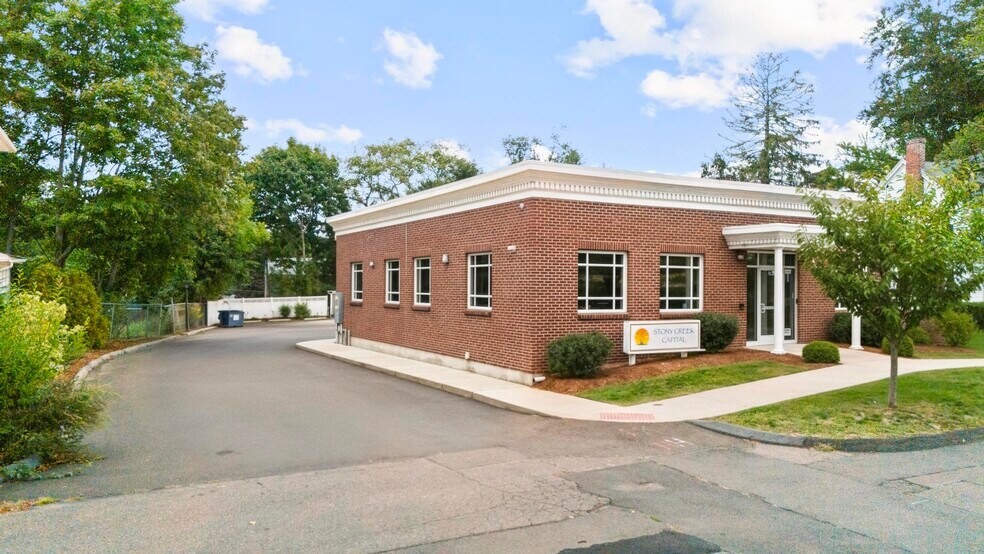 More Photos Of 698 Main St, Branford Office For Sale
