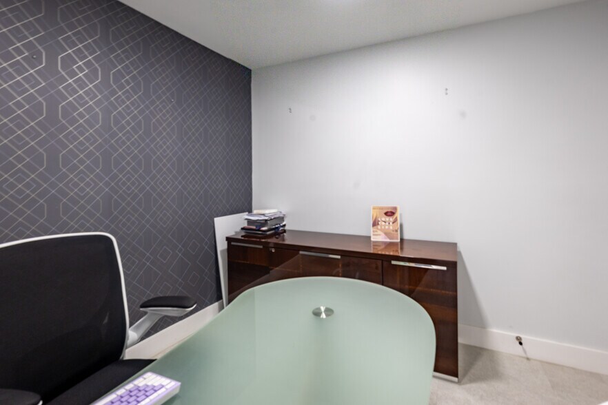 More Photos Of 9851 NW 58th St, Miami Flex For Sale