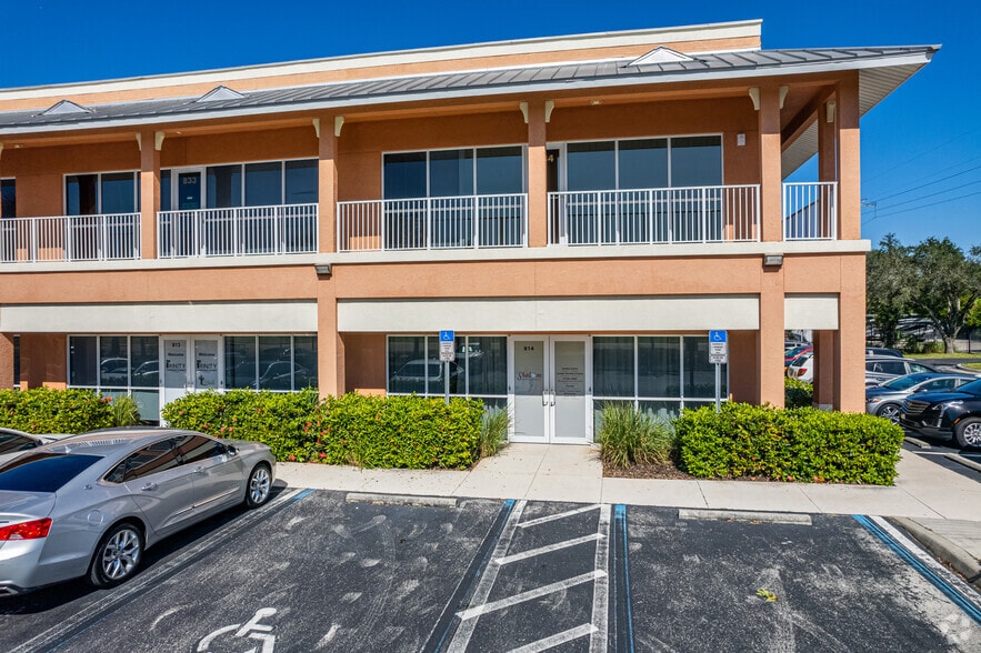 More Photos Of 3845 Beck Blvd, Naples Office Residential For Lease