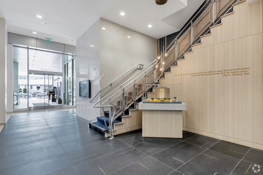 More Photos Of 10921 Wilshire Blvd, Los Angeles Medical For Lease