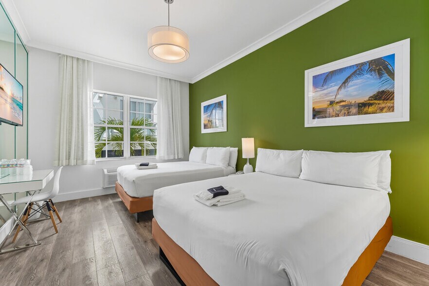 More Photos Of 1418 Ocean Dr, Miami Beach Hotel For Sale