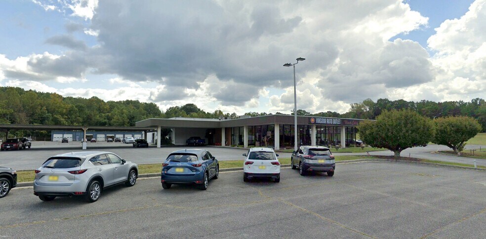 More Photos Of 1873 S Amherst Hwy, Amherst Auto Dealership For Sale