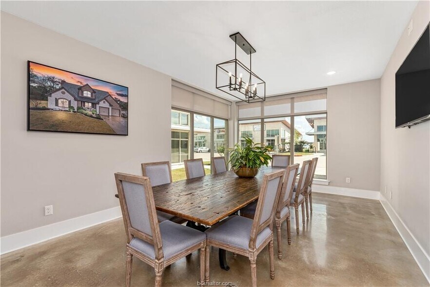 More Photos Of 1645 Greens Prairie Rd W, College Station Office For Sale