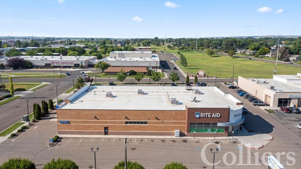 More Photos Of 728 SW 4th Ave, Ontario Drugstore For Sale