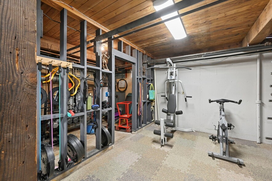 More Photos Of 2402 N Nevada Ave, Colorado Springs Freestanding For Sale