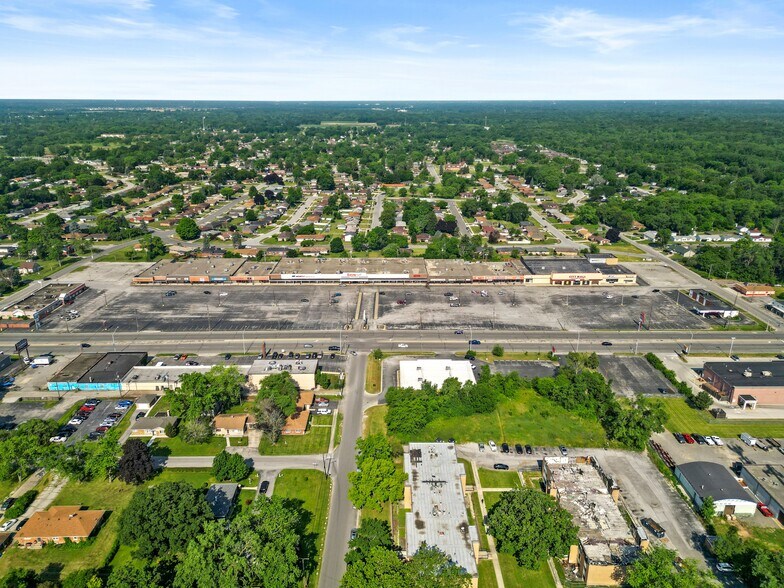 More Photos Of 5340-5364 Broadway, Merrillville Storefront For Sale