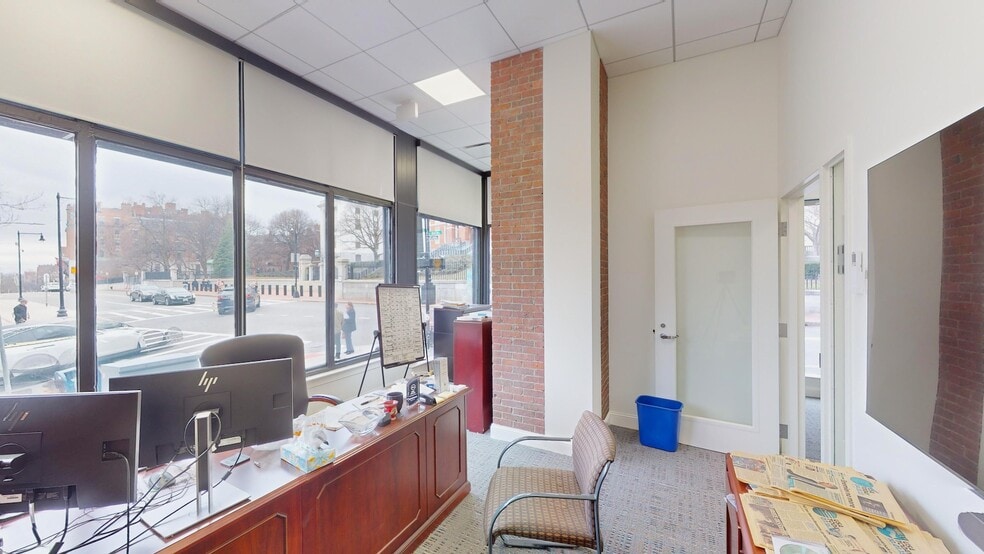 More Photos Of 22 Beacon St, Boston Storefront Retail Office For Lease