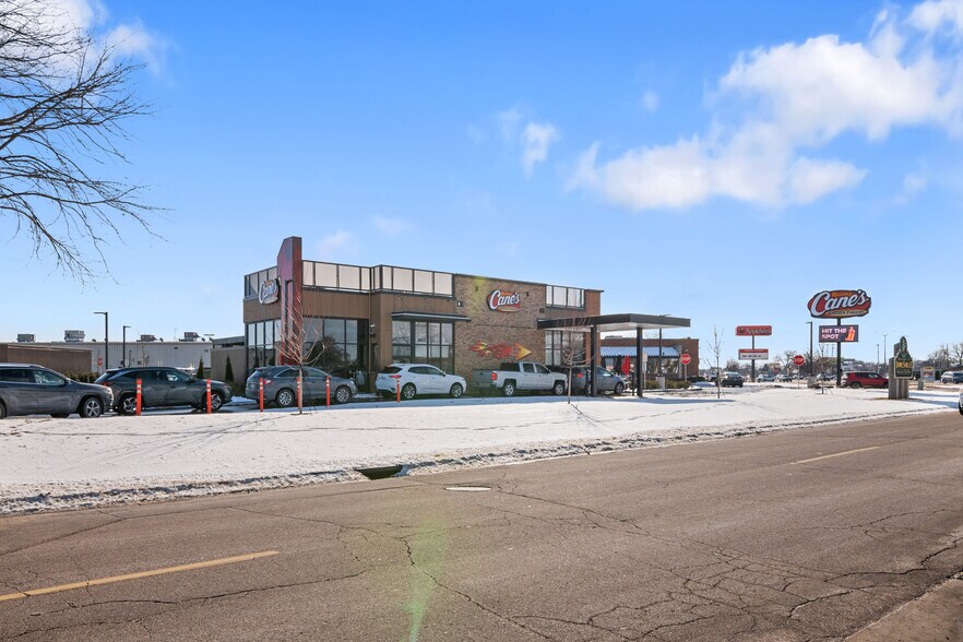 More Photos Of 3030 Milton Ave, Janesville Fast Food For Sale